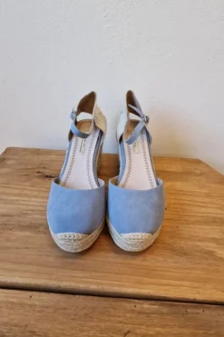 Alpargata de cuña azul