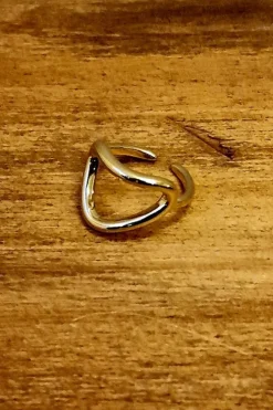 Anillo abierto dorado