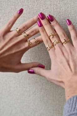 Anillos de iniciales con circonita