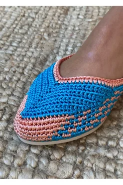 Bailarinas crochet con lazo azul y rosa