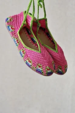 Bailarinas crochet fucsia con lazo