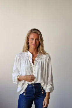 Blusa con botones blanco roto