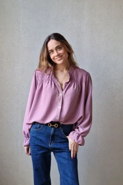 Blusa con botones rosa