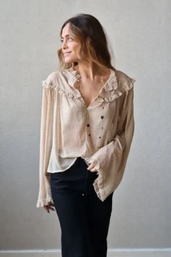 Blusa crudo tipo gasa con volante