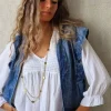Blusa de mujer con tela de puntitos blanco