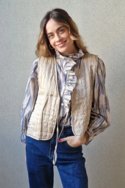 Blusa estampado de rayas y volante gris