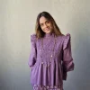 Blusa fruncida con volante lila