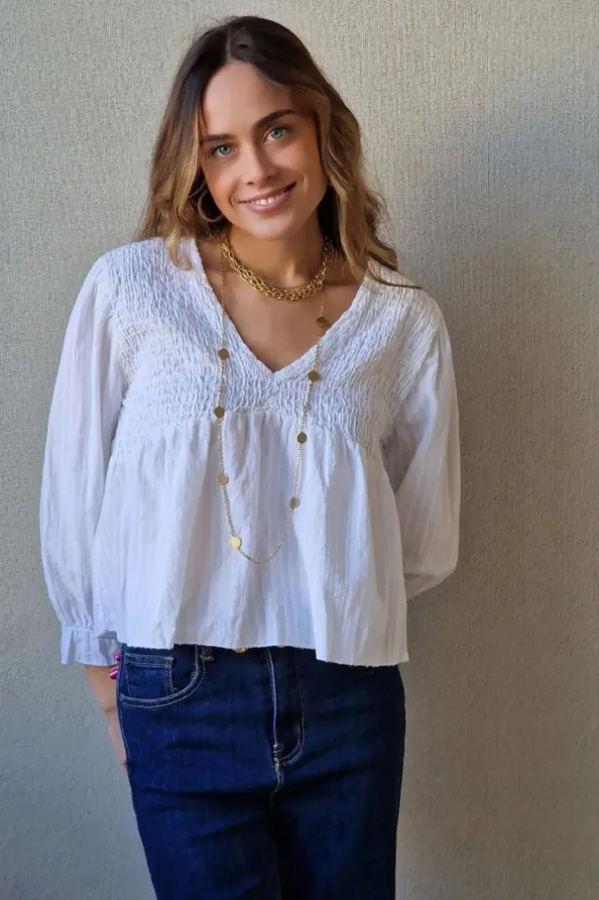 Blusa fruncido con hilo plateado blanco