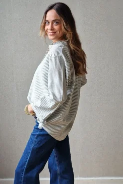 Blusa rayas con botones verde