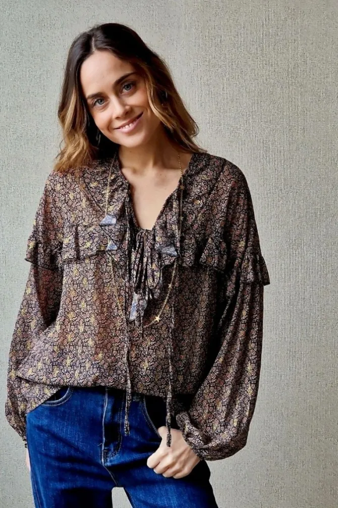 Blusa tipo gasa de flores negra