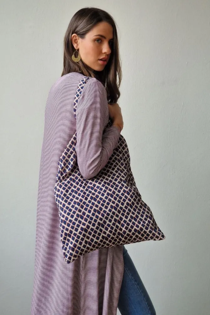 Bolsas para llevar en el bolso azul marino