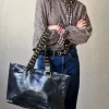 Bolso asas tachuelas negro