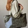 Bolso asas tachuelas verde militar