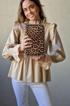Bolso bandolera tachas animal print beige