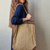 Bolso camel telas indias y yute