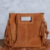 Bolso de ante con flecos camel