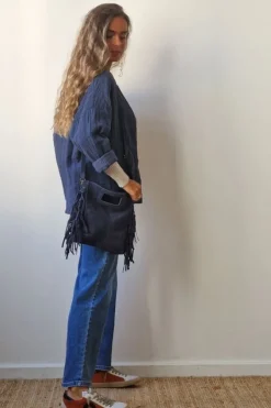 Bolso de ante con flecos azul marino