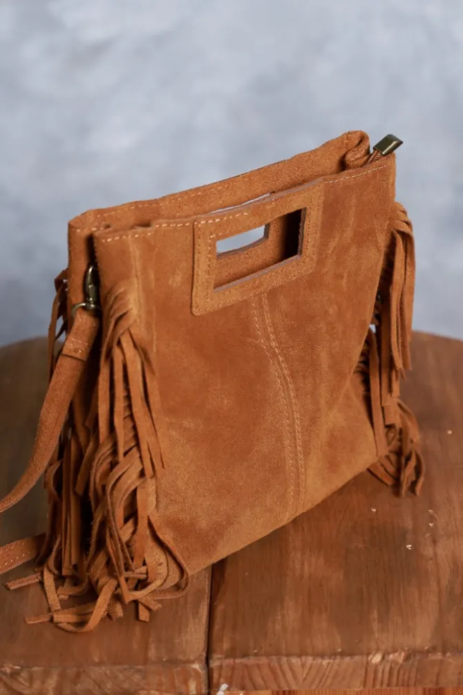 Bolso de ante con flecos camel