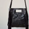 Bolso de piel con flecos negro metalizado