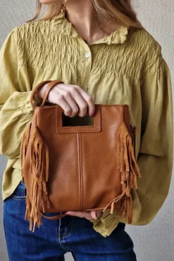 Bolso de piel con flecos camel