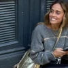 Bolso de piel con flecos dorado metalizado