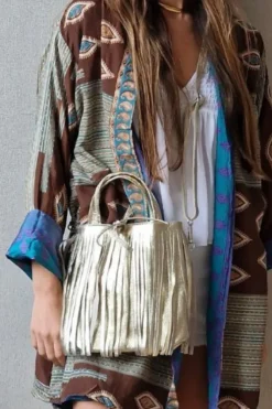 Bolso de piel liso con flecos dorado