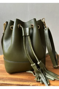 Bolso de piel tipo bombonera verde militar