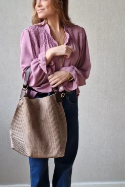 Bolso de piel trenzada topo