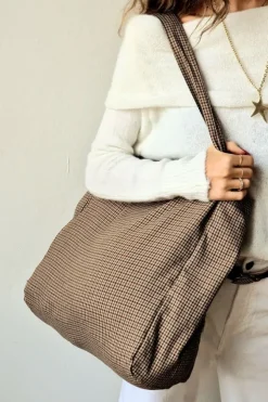 Bolso de tela cuadros marrón y verde con opción de personalizarlo