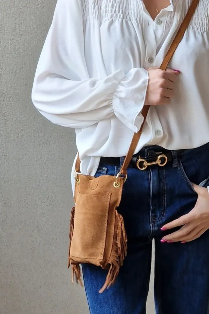 Bolso mini de ante y flecos camel