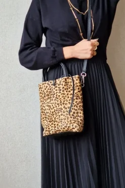 Bolso mini de piel de potro animal print