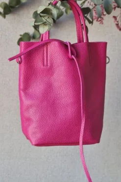 Bolso mini de piel fusia