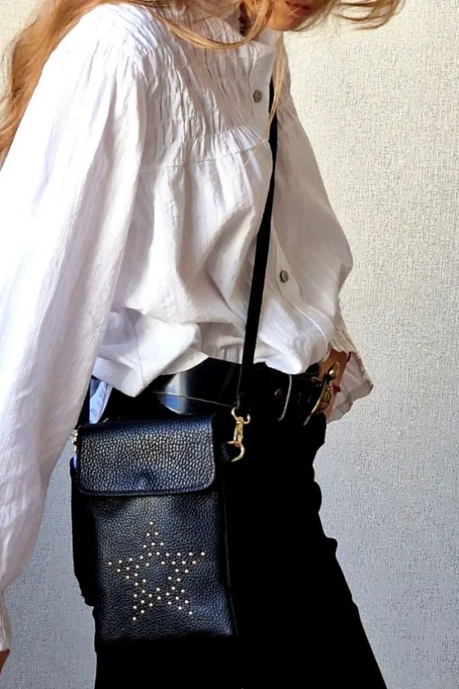 Bolso mini estrella tachuelas negro