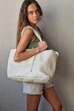 Bolso shopping con cremallera beige