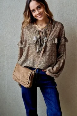 Bolso solapa tachas topo