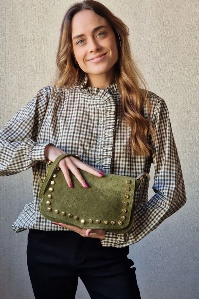 Bolso solapa tachas verde