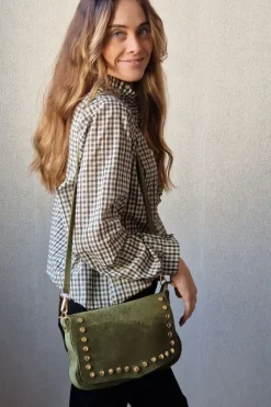 Bolso solapa tachas verde