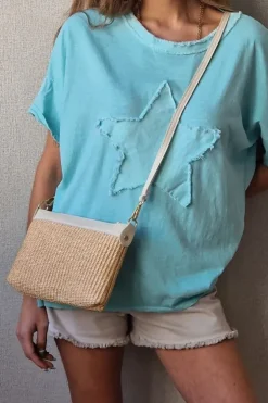 Bolso tipo rafia color natural y cinta cuero beige