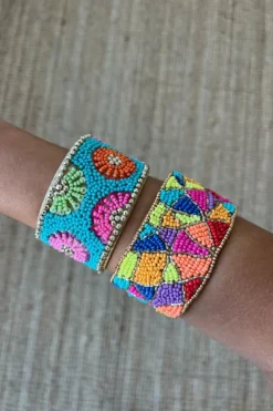 Brazalete ajustable azul flores