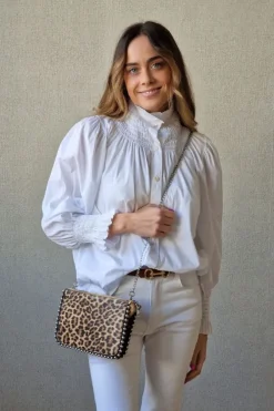 Camisa cuello alto volante blanco