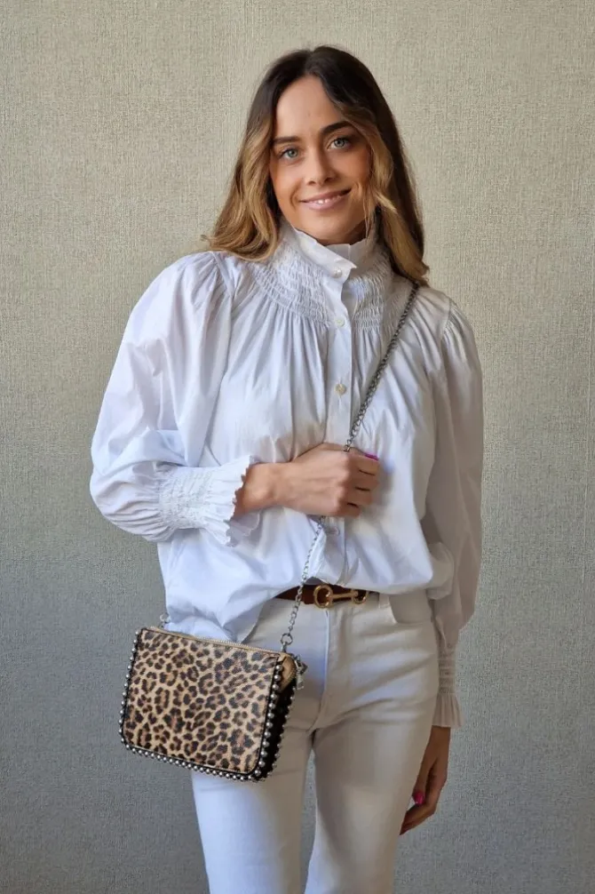Camisa cuello alto volante blanco