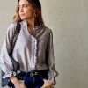 Camisa de cuadros vichy con volante gris