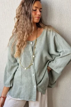 Camisa oversize con manga tres cuartos en color verde militar