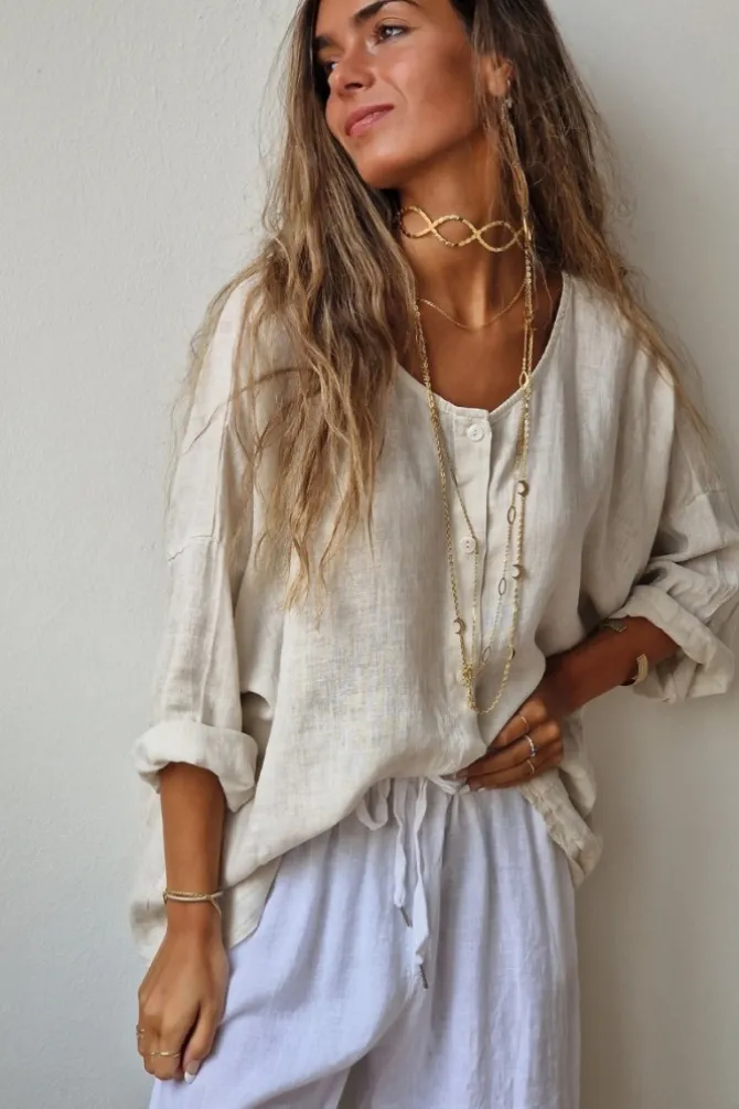 Camisa oversize tipo lino con manga tres cuartos beige