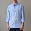 Camisa Oxford azul con botones