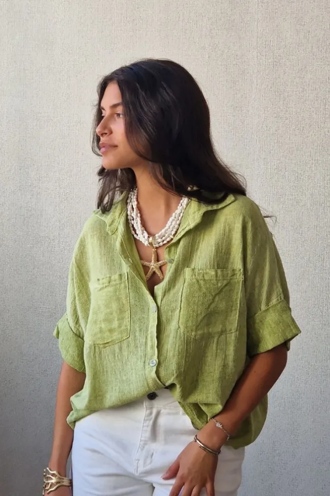 Camisa pistacho tipo lino con bolsillos