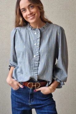 Camisa tipo bambula con detalles dorados gris