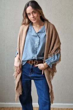 Camisa tipo bambula con detalles dorados azul jean