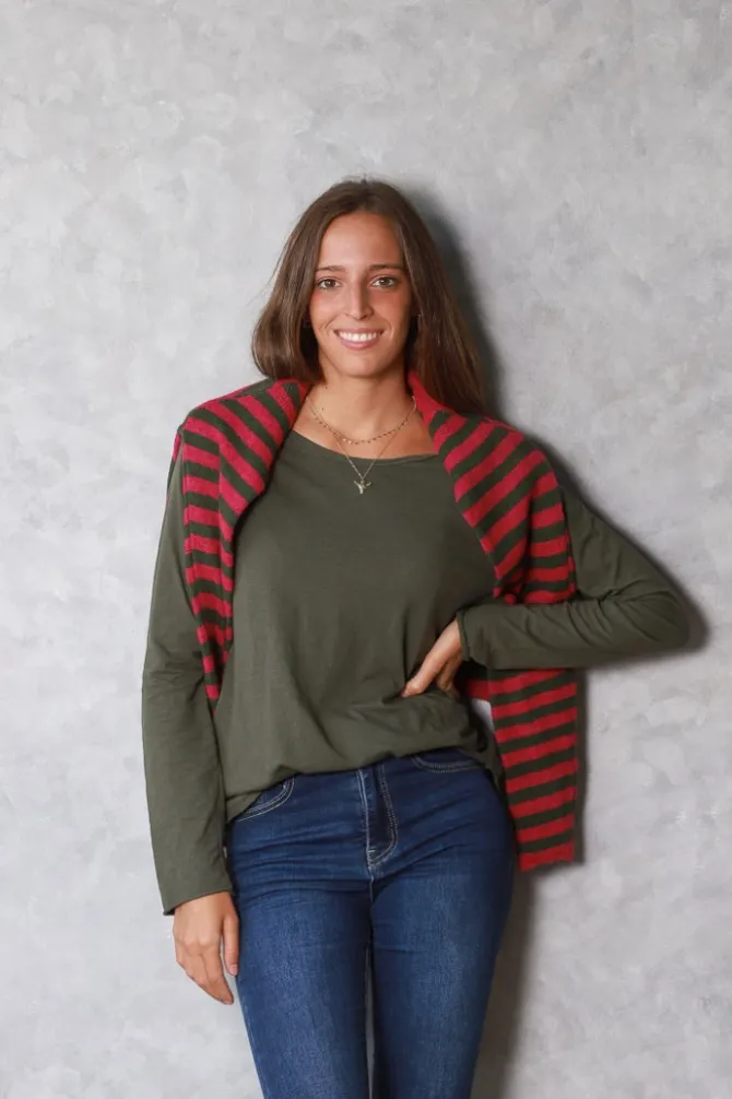 Camiseta básica cuello redondo de manga larga verde militar