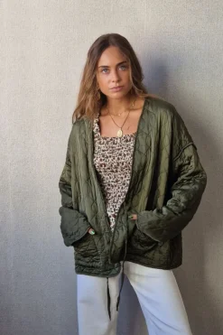 Chaqueta acolchada verde militar